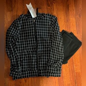 Black and White Grid Pattern Women's Activewear Set